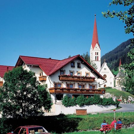 Gasthof Bären Hotell Holzgau Exteriör bild